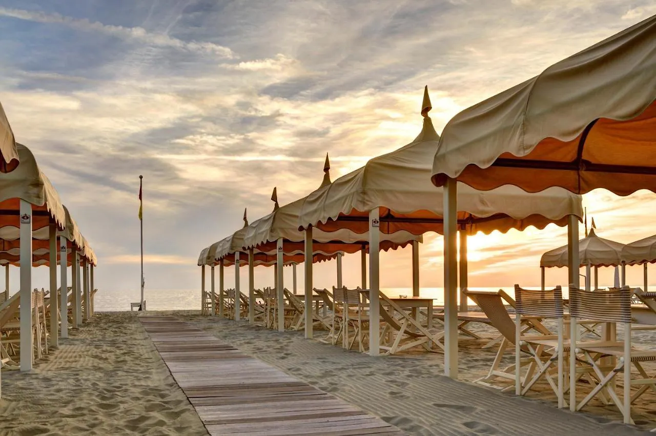 Versilia Lido | Una Esperienze Lido di Camaiore 4*,